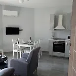 E&a Luxury With Sea View Daire *
